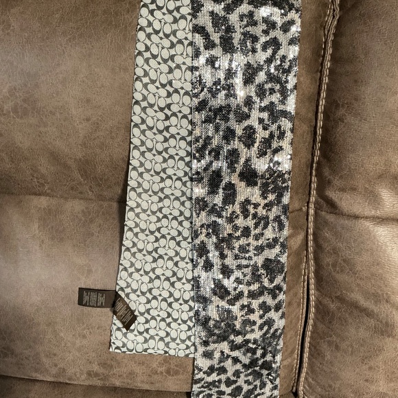 Coach sequins scarf - Picture 2 of 6